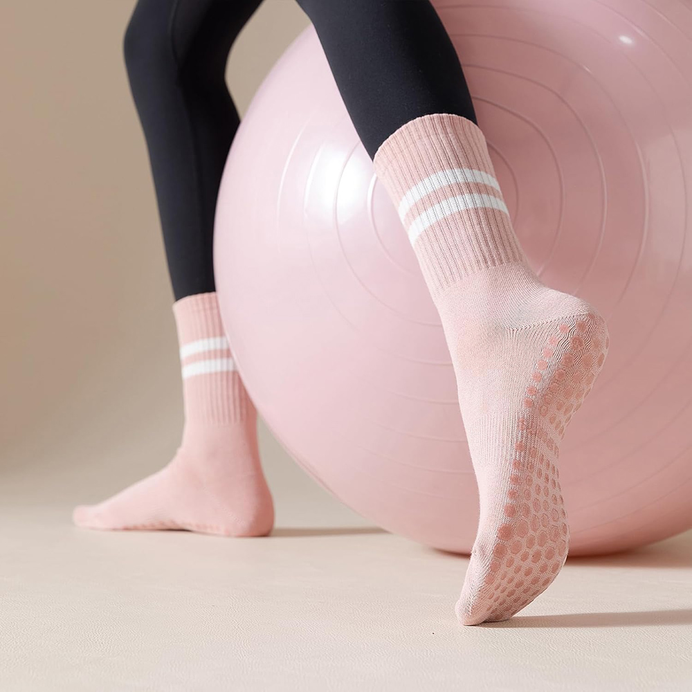 Yoga Pilates Socks with Grips  - مراجعة No Show Sock Women وسعره